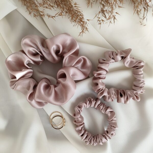 Jedwabna gumka scrunchie do włosów | różowy, brudny róż