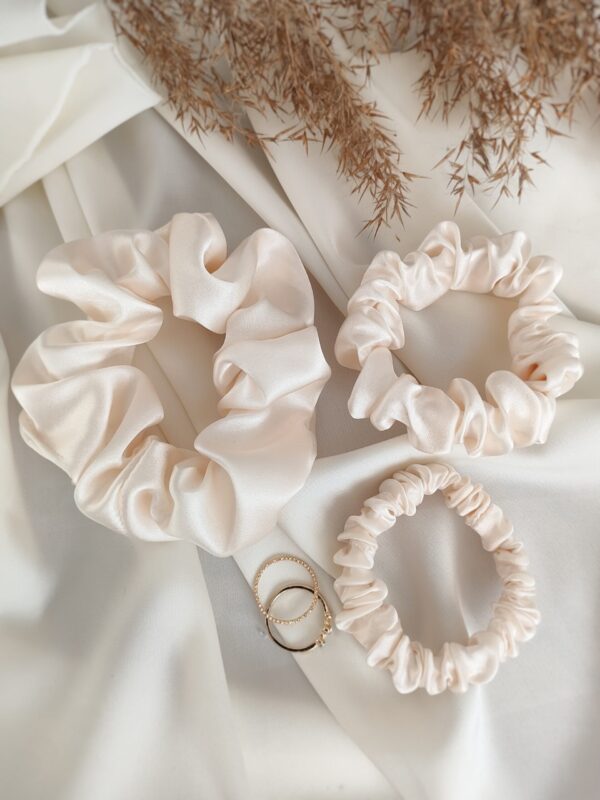 Scrunchie jedwabne | Śmietankowy