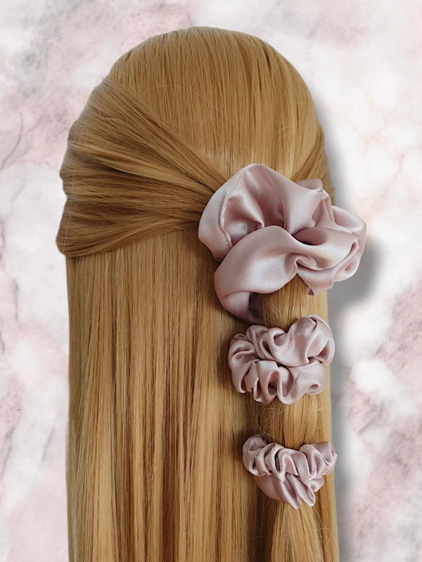 Jedwabna gumka scrunchie do włosów | różowy, brudny róż - obrazek 2
