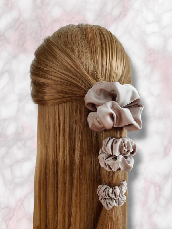 Gumka do włosów scrunchie wiskoza satynowa | ciepły beż - obrazek 2