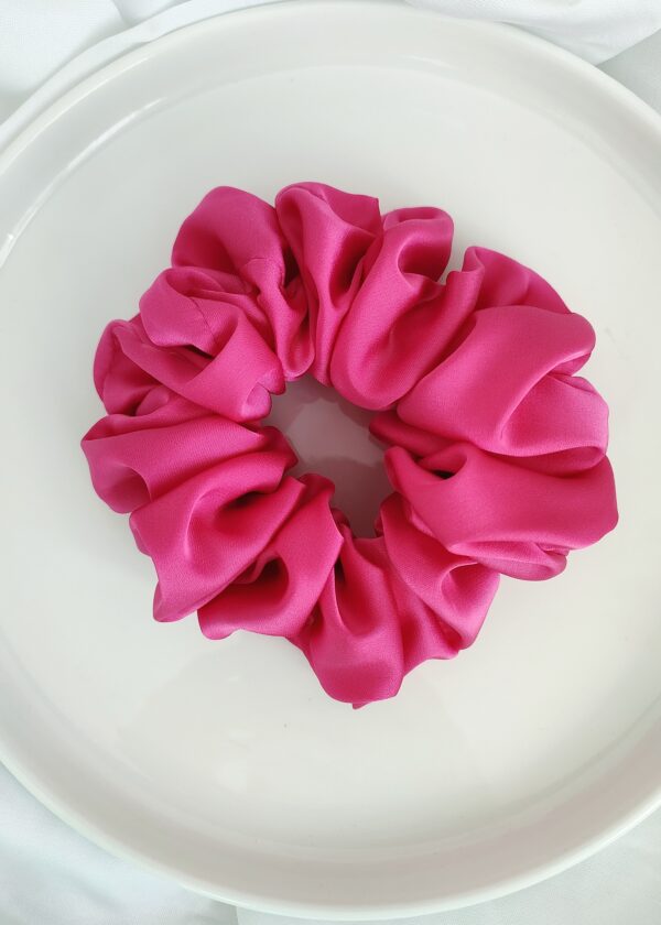 Scrunchie satynowa | Amarantowy - obrazek 3