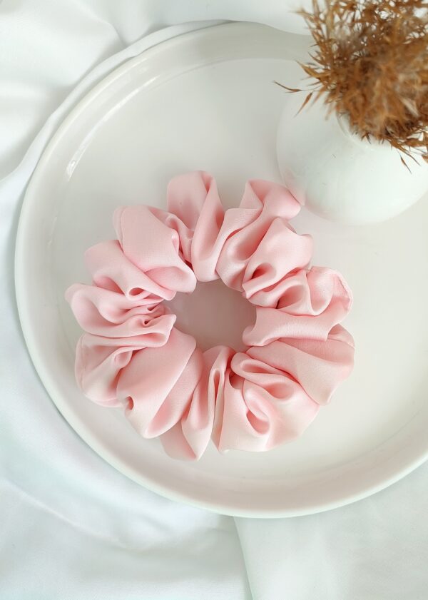 Scrunchie satynowa | Pudrowy róż
