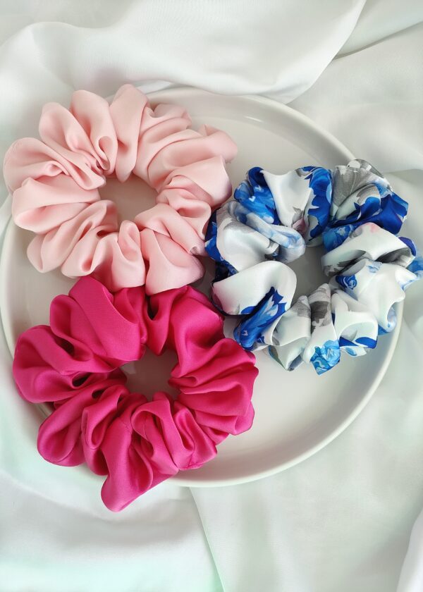 Scrunchie satynowa | Amarantowy - obrazek 5