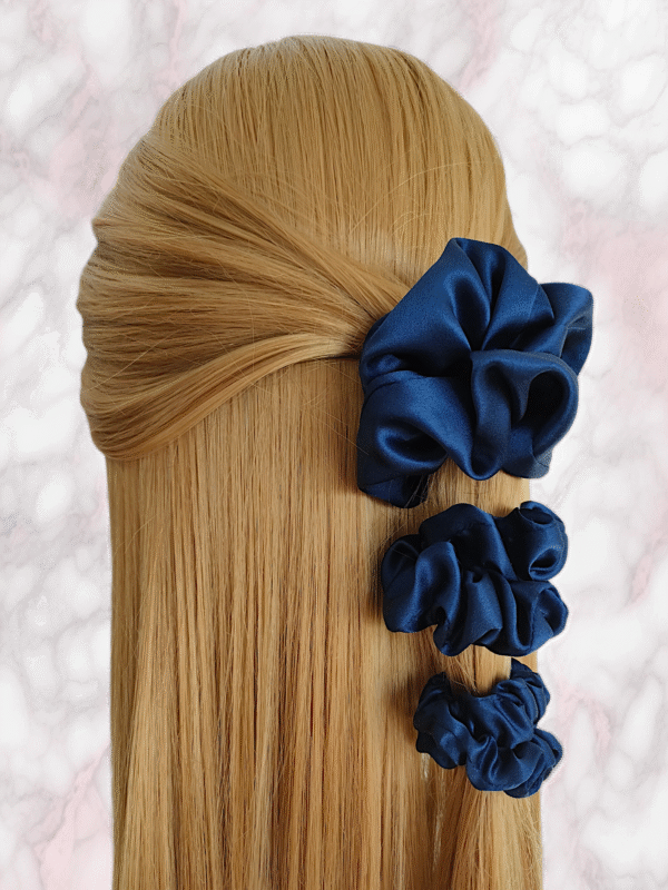 Scrunchie jedwabna granatowa handmade