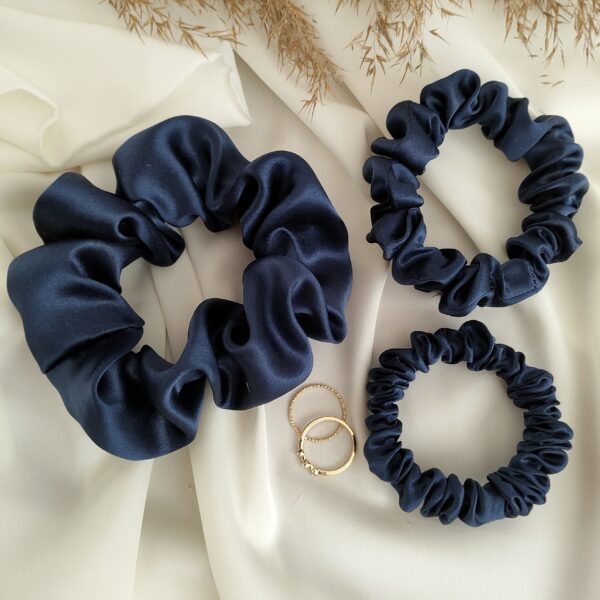 Scrunchie jedwabna granatowa handmade