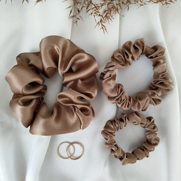 Scrunchie jedwabna karmelowa handmade