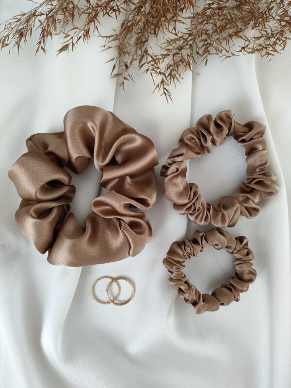 Scrunchie jedwabna karmelowa handmade