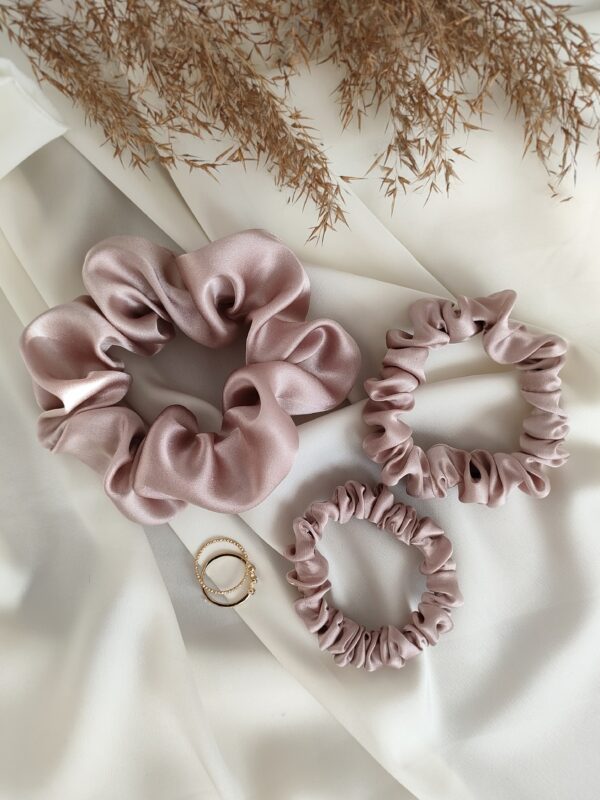 Scrunchie jedwabna wrzosowa handmade