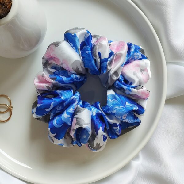 Gumka satynowa scrunchie piwonia handmade – Zszywka