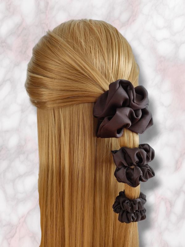 Scrunchie wiskoza satynowa brązowa handmade