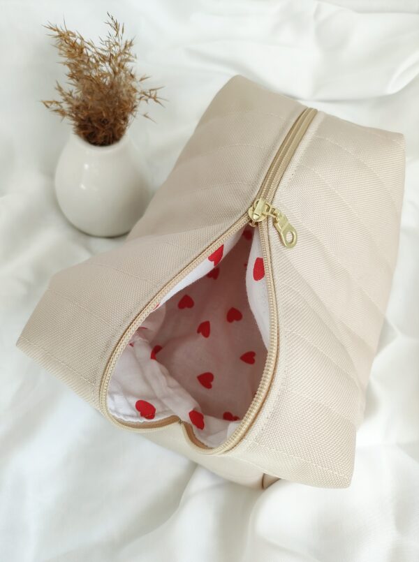 Kosmetyczka box handmade beżowa – Zszywka