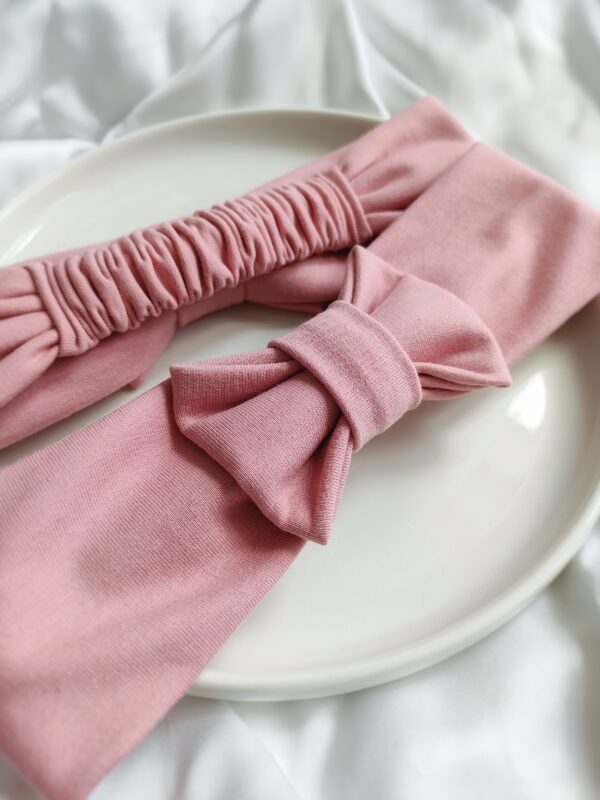 Opaska z kokardą bawełniana różowa handmade – Zszywka