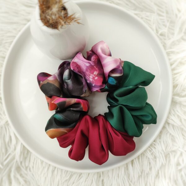 Gumka satynowa scrunchie XL handmade – Zszywka