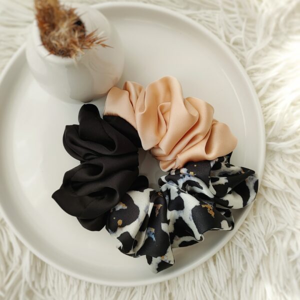 Gumka satynowa scrunchie XL handmade – Zszywka