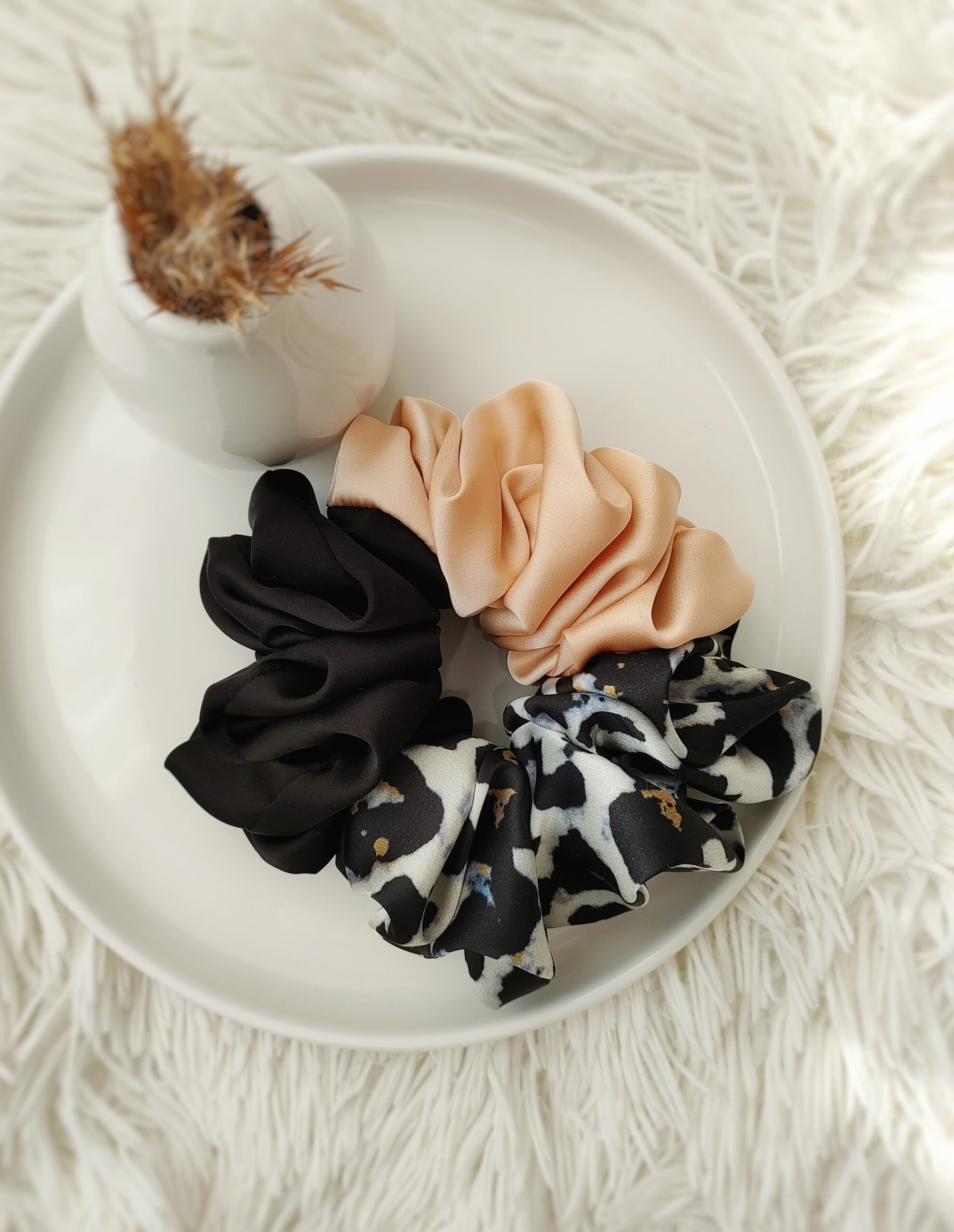 Gumka satynowa scrunchie XL handmade – Zszywka